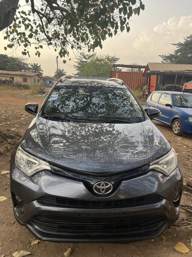 Toyota RAV4 LE FWD (2.5L 4cyl 6A) 2013 Gray