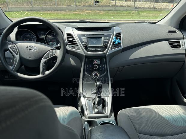 Hyundai Elantra SE 4dr Sedan (1.8L 4cyl 6A) 2015 Black