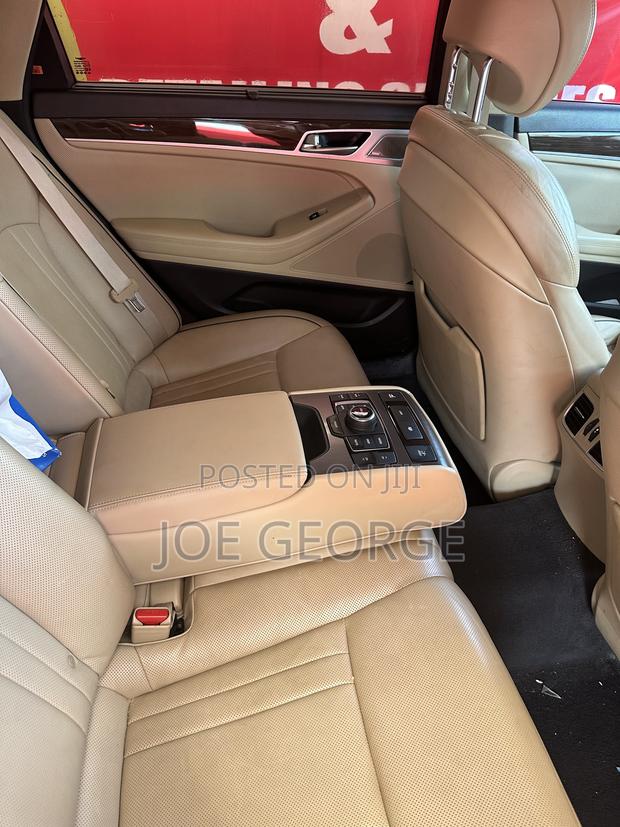 Genesis G80 3.8 2018 Brown