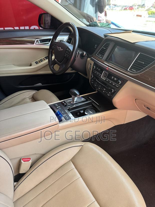 Genesis G80 3.8 2018 Brown