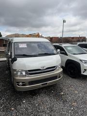Toyota HiAce 2017 White for sale