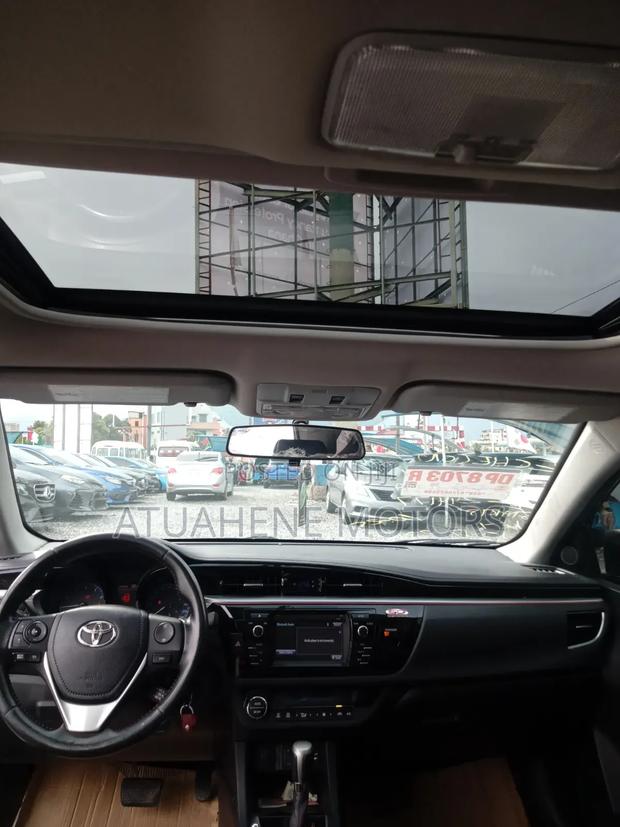 Toyota Corolla L 4dr Sedan (1.8L 4cyl 4A) 2015