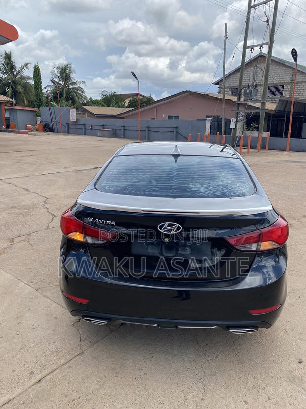 Hyundai Elantra 2015 Black
