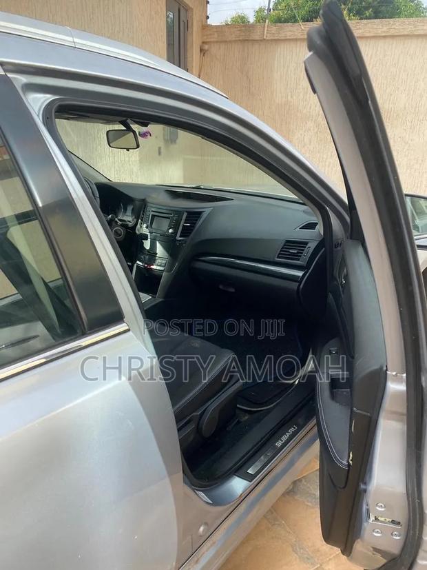 Subaru Outback 2014 Silver