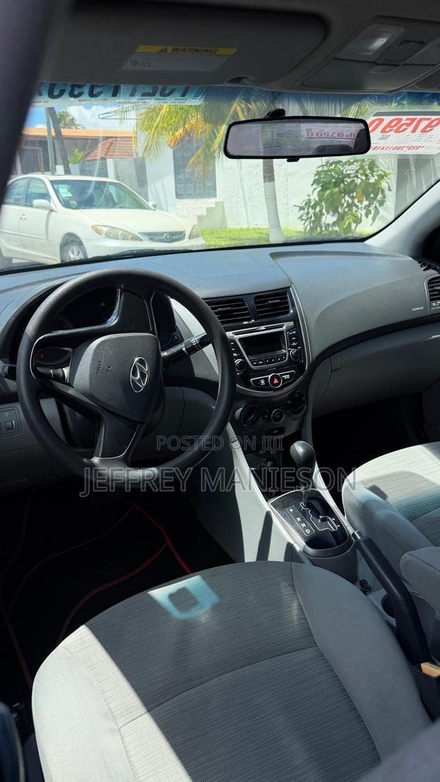 Hyundai Accent 2016 Black