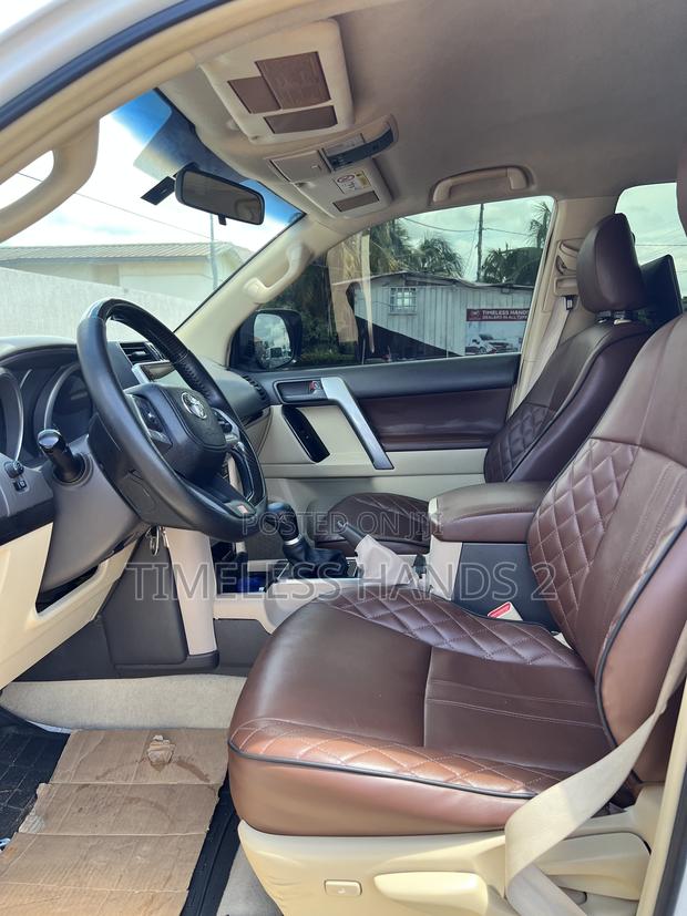 Toyota Land Cruiser Prado 2017 White