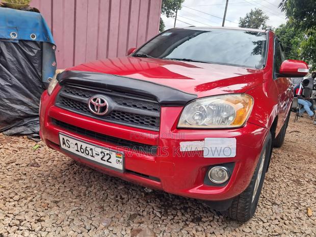 Toyota RAV4 2012 Red