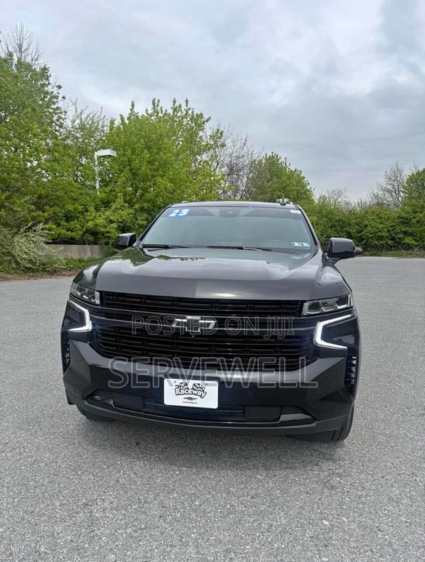 Chevrolet Suburban RST 2023 Black