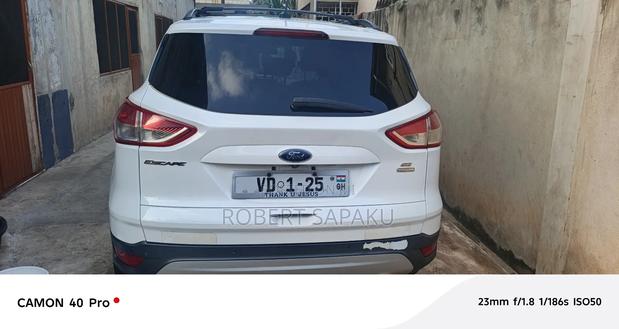 Ford Escape SE 4dr SUV (1.6L 4cyl Turbo 6A) 2015 White