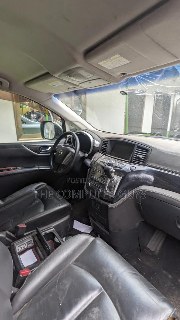Nissan Grand 2014 Silver