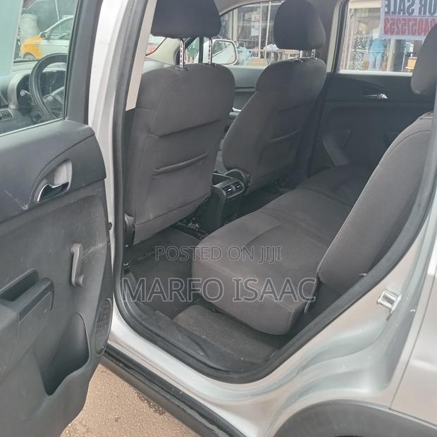 Chevrolet Orlando 2016 Silver