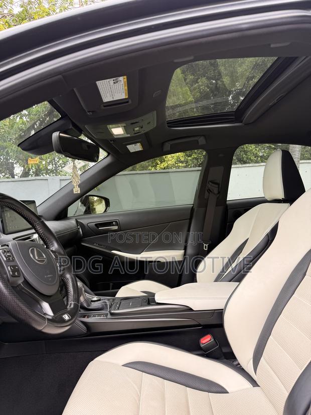 Lexus IS 350 2021 Black