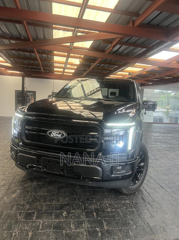 Ford F-150 LARIAT 4WD SuperCrew 6.5' Box 2025 Black