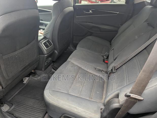 Kia Sorento 4dr SUV 2016 Gray