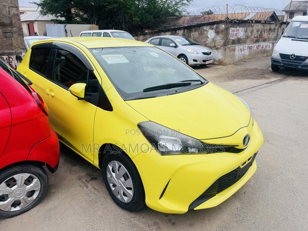 Toyota Vitz 1.3 FWD 3dr 2015 Yellow