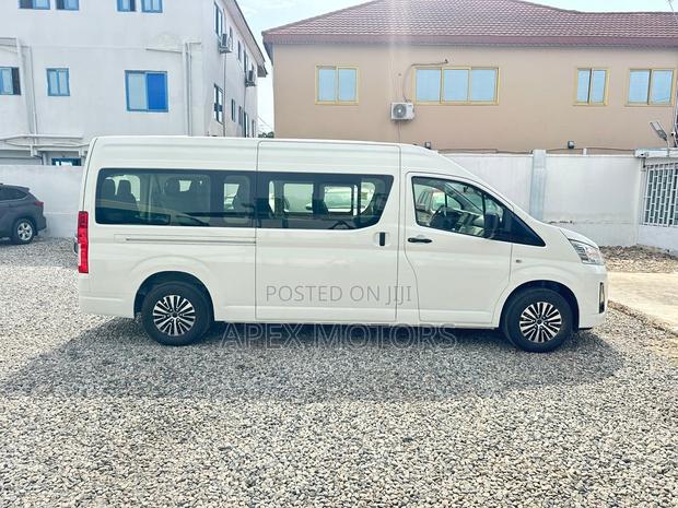 Toyota HiAce 2025 White