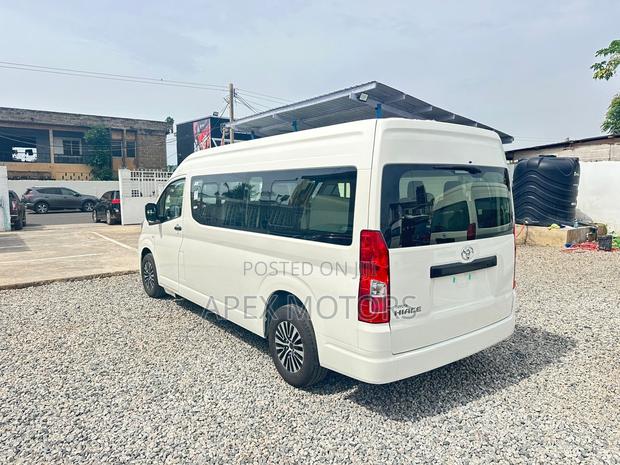 Toyota HiAce 2025 White