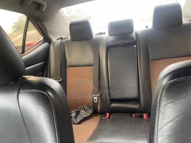 Toyota Corolla S 4dr Sedan (1.8L 4cyl CVT) 2016 Black