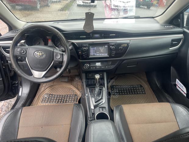Toyota Corolla S 4dr Sedan (1.8L 4cyl CVT) 2016 Black