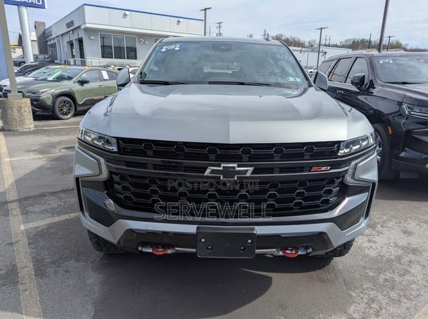 Chevrolet Tahoe Z71 4WD 2023 Gray