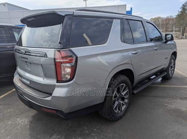 Chevrolet Tahoe Z71 4WD 2023 Gray