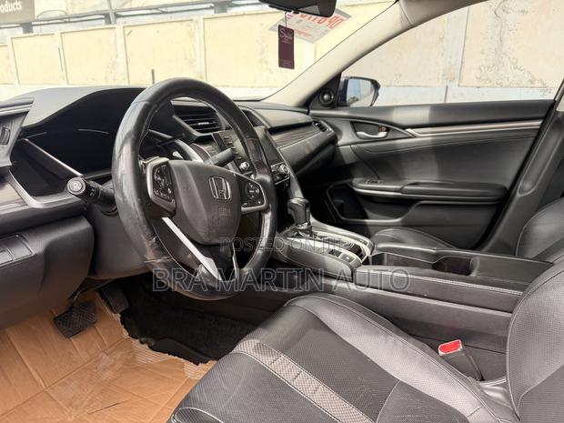 Honda Civic Touring Sedan 2019 Gray