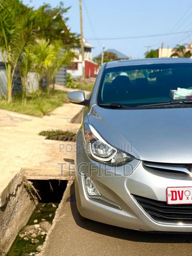 Hyundai Elantra Value Edition Sedan FWD (1.8L 4cyl 6A) 2016 Silver