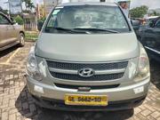Hyundai H1 2.4 GLS 2010 Gray for sale