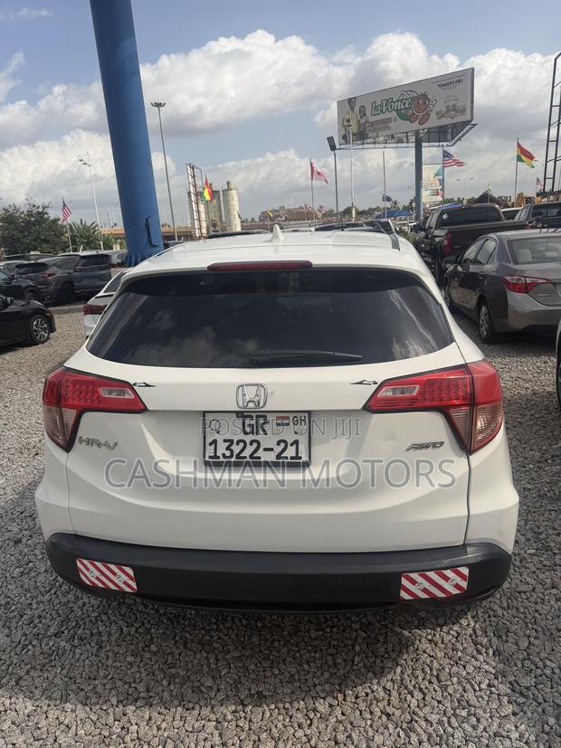 Honda HR-V 4dr SUV (1.5L 4cyl CVT) 2016 White