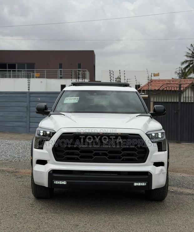 Toyota Sequoia TRD PRO 4WD 2026 White