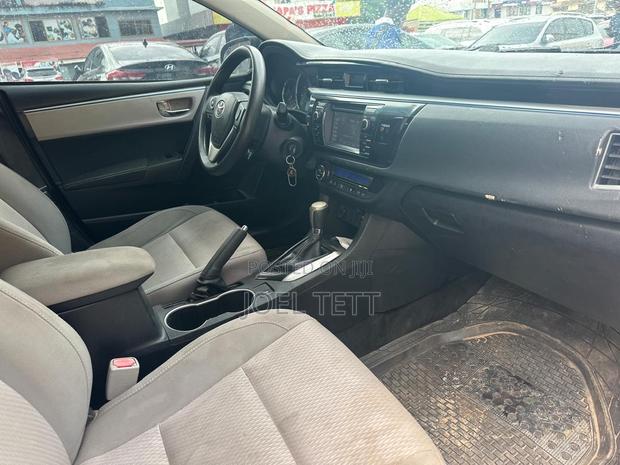 Toyota Corolla 2014 Red