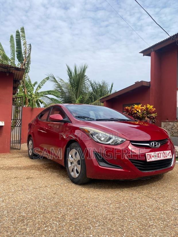 Hyundai Elantra 2015 Red