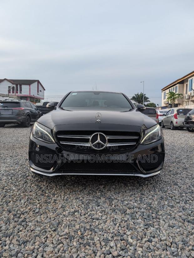 Mercedes-Benz C300 2022 Black