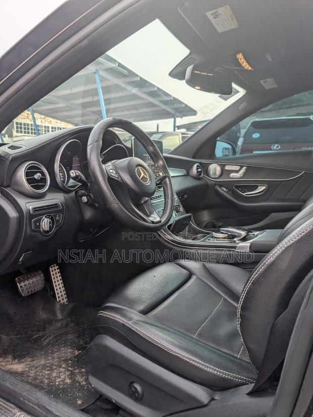 Mercedes-Benz C300 2022 Black