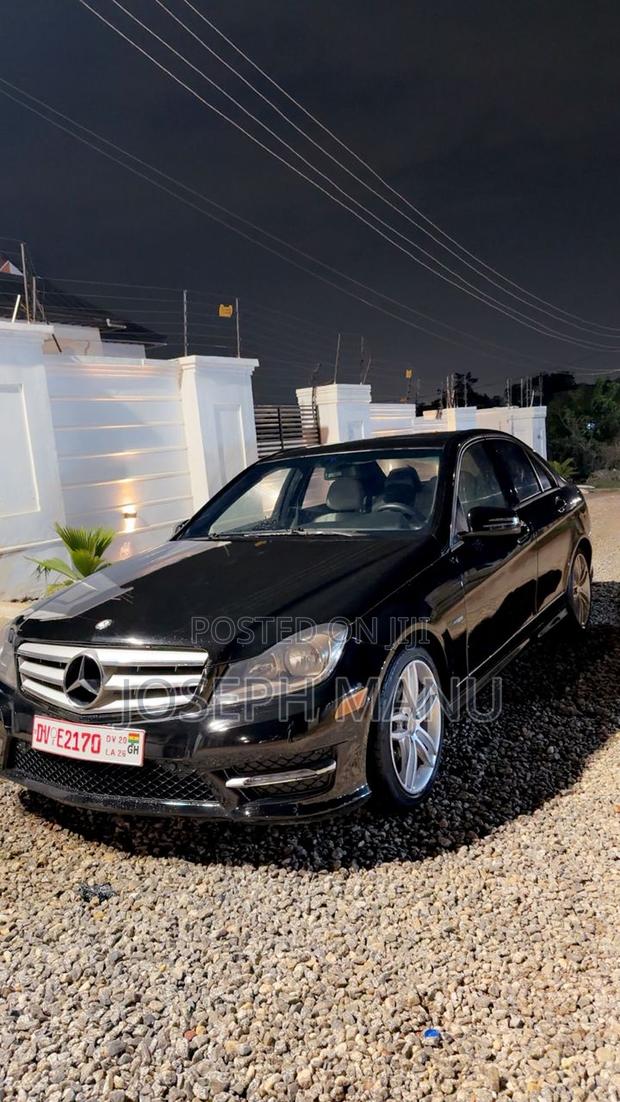 Mercedes-Benz C250 2012 Black