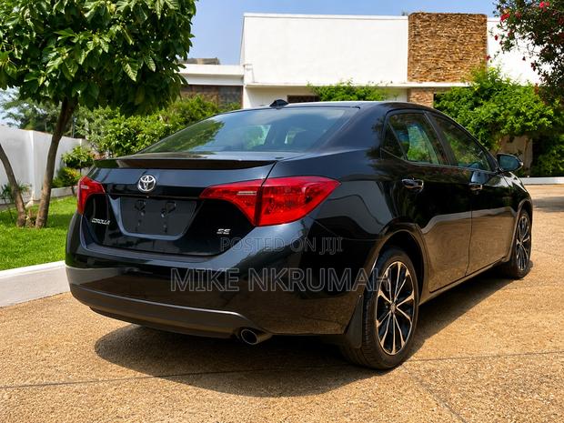 Toyota Corolla SE Special Edition 4dr Sedan (1.8L 4cyl CVT) 2017 Black