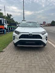 Toyota RAV4 XLE 2025 White for sale