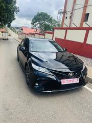 Toyota Camry SE (2.5L 4cyl 8A) 2019 Black for sale