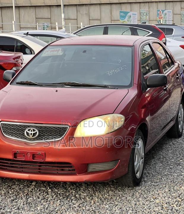 Toyota Vios 2010 Red