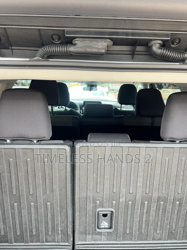Toyota Highlander Limited 2021 Silver