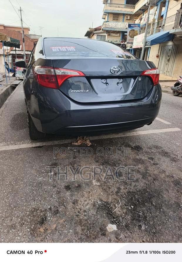 Toyota Corolla LE 4dr Sedan (1.8L 4cyl CVT) 2016 Gray
