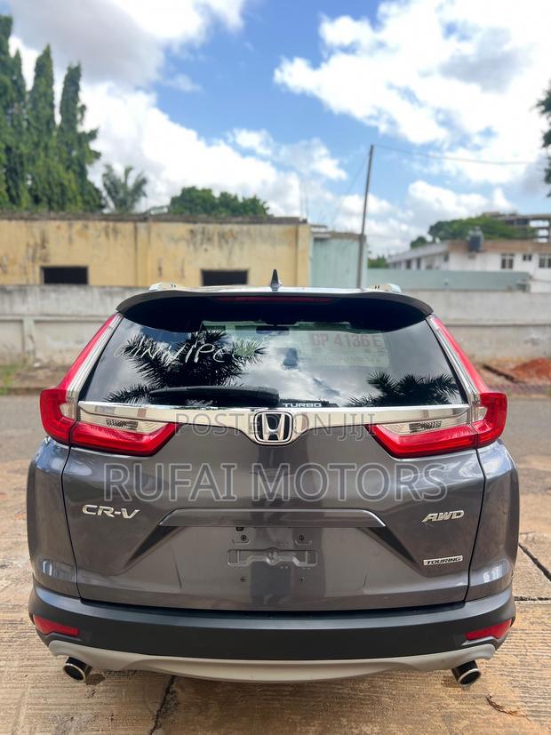 Honda CR-V Touring AWD 2018 Gray