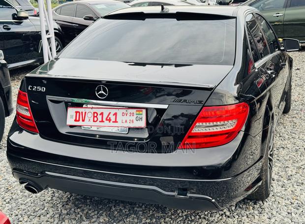 Mercedes-Benz C250 2013 Black