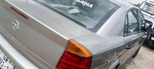 Nissan Wingroad 2010 Red