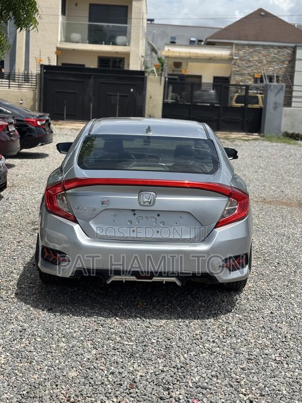Honda Civic 2016 Silver
