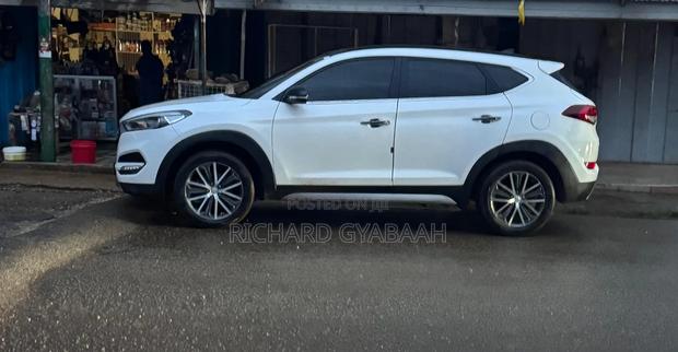 Hyundai Tucson 2016 White