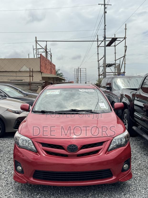 Toyota Corolla S Special Edition 4dr Sedan (1.8L 4cyl 4A) 2013 Red