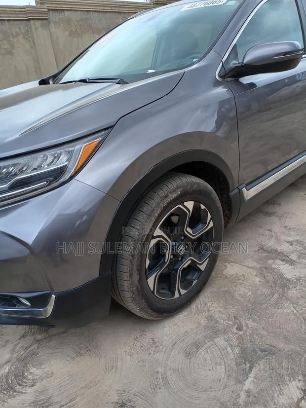Honda CR-V 2019 Gray