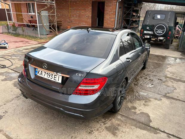 Mercedes-Benz C220 2013 Gray