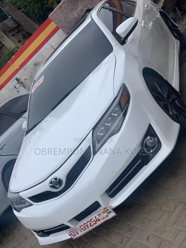 Toyota Camry 2014 White